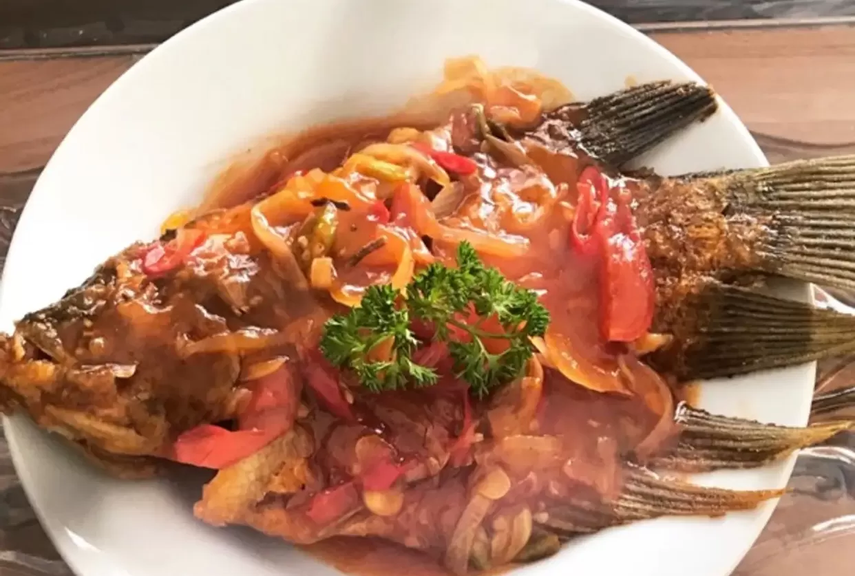 resep gurame asam manis praktis (cookpad) (puspita)