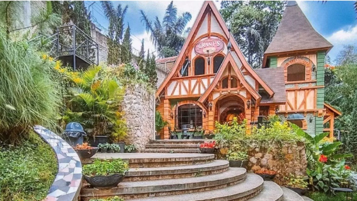 Wisata Famoso Garden (instagram) (puspita)