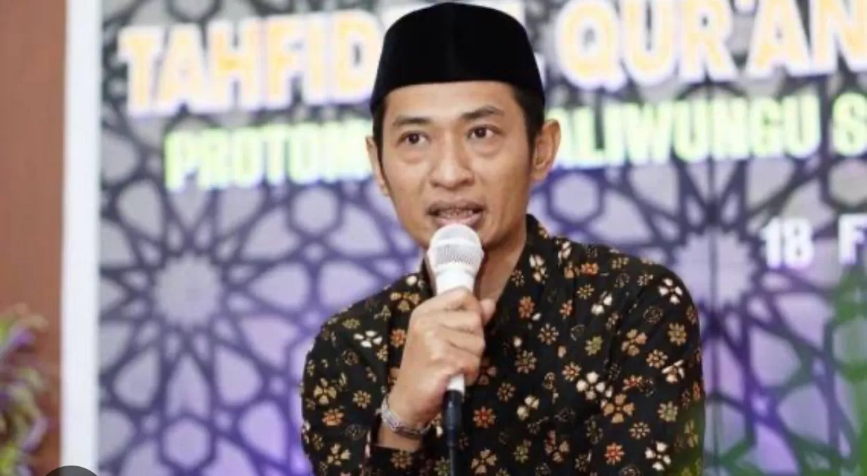 mengenal gus alam  (puspita)