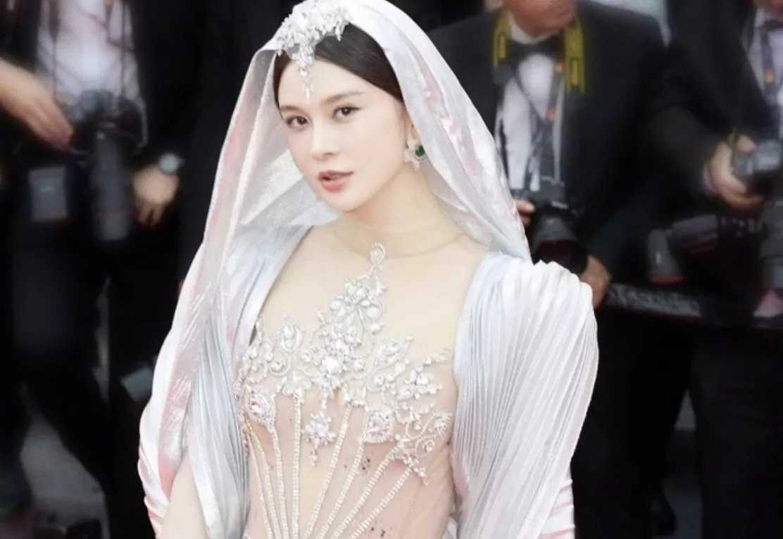 kasus gaun transparan Zhao Yingzi (instagram) (puspita)