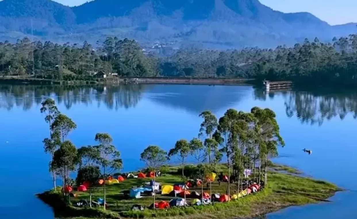 Pulau Nusa Manona (instagram) (puspita)