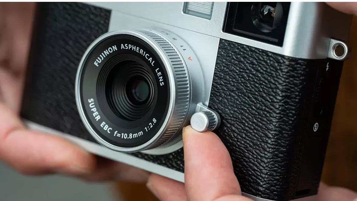 intip spesifikasi Fujifilm X Half  (techcorner) (puspita)