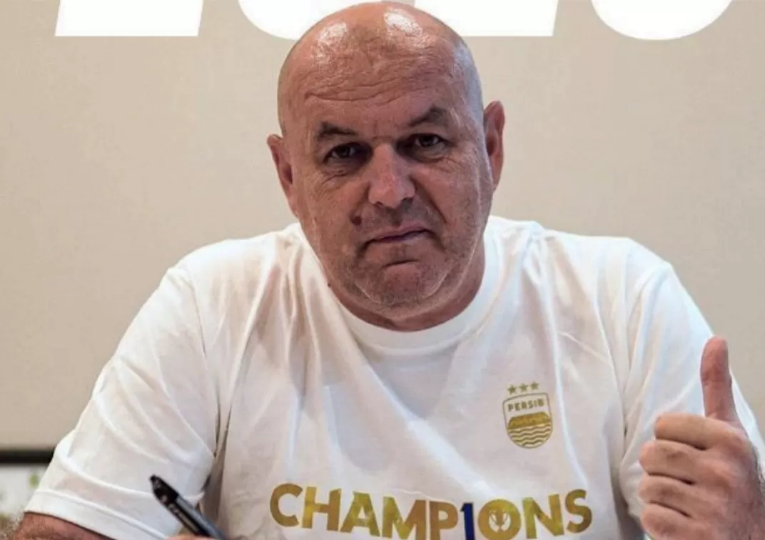 Pelatih klub Liga 1 Indonesia 2025 Persib Bandung, Bojan Hodak. (Instagram.com/@bojakhodakluka)