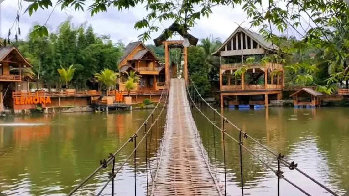 keseruan berlibur di Danau Lemona (instagram) (puspita )