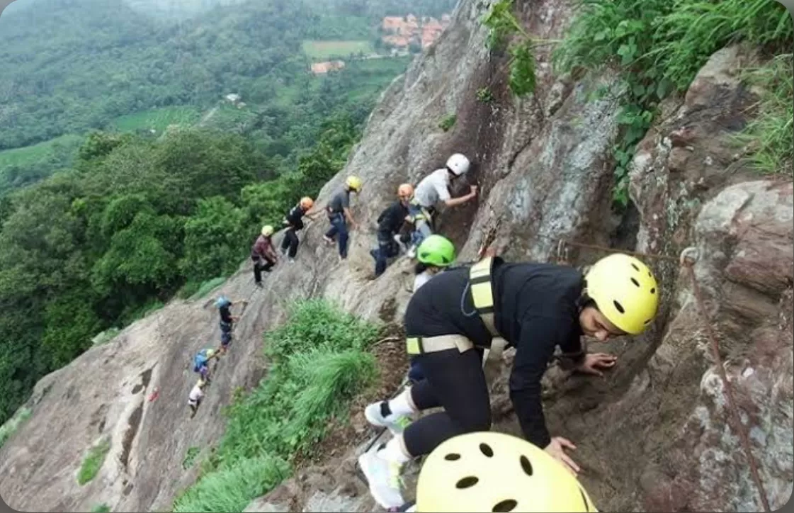 Gunung Parang  (puspita )