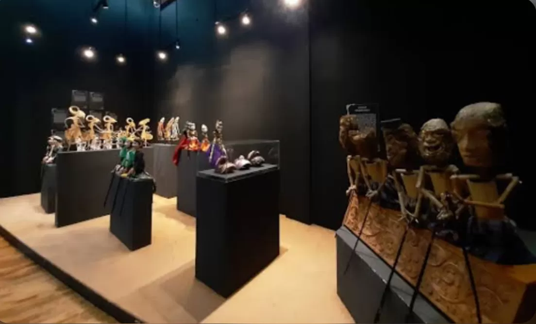 Wisata Galeri Wayang Purwakarta  (puspita)