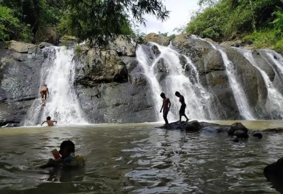 curug suhadi purwakarta (mongotrip) (puspita)