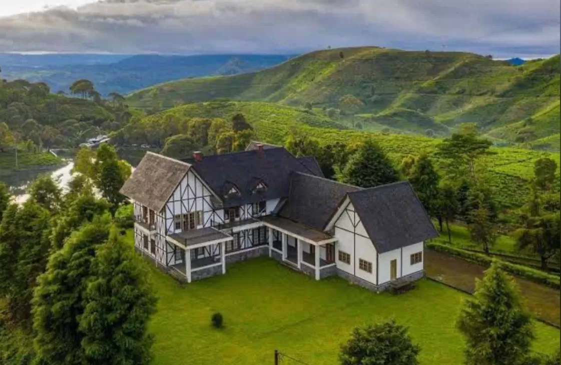 Rumah Putih Cukul  (puspita)