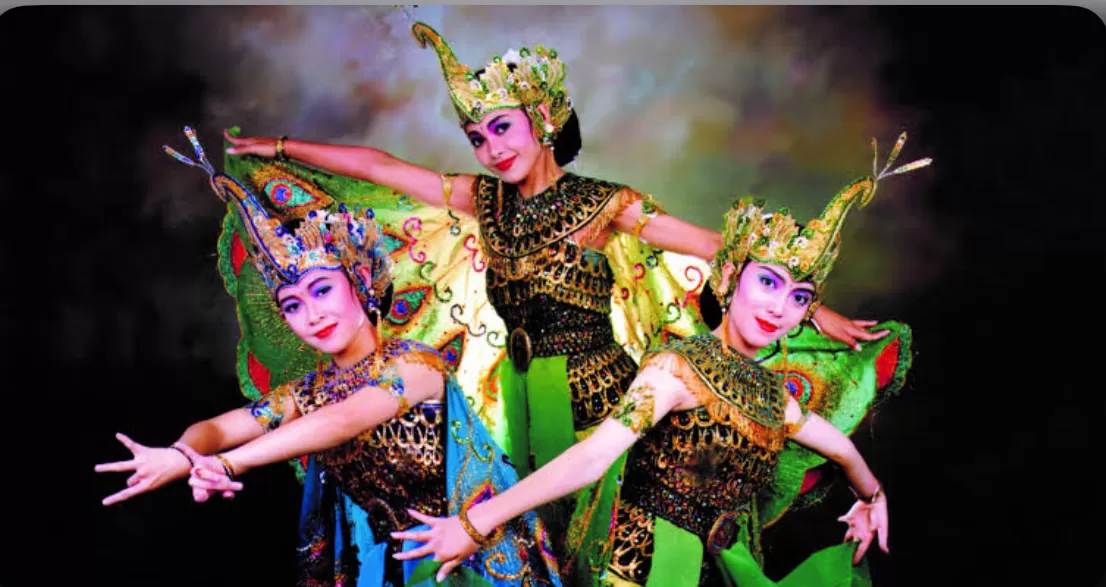 sejarah tari merak (hypeabis) (puspita)