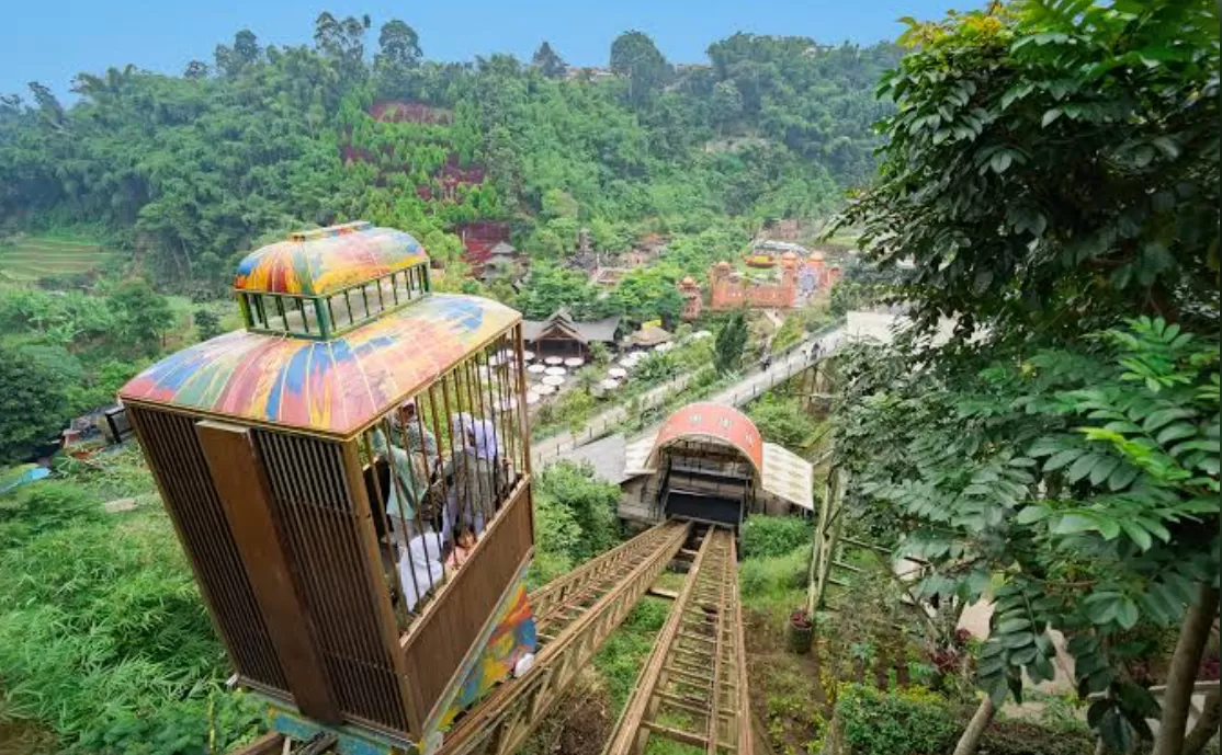 Wisata The Great Asia Africa  (puspita )