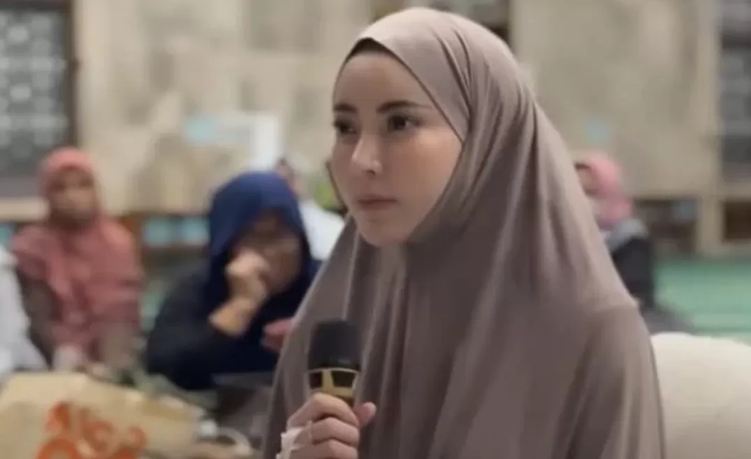 Ayu Aulia Masuk Islam Lagi? (puspita)