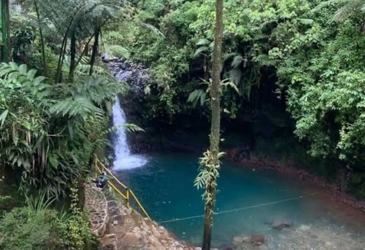 Keindahan Curug Pangeran (puspita)