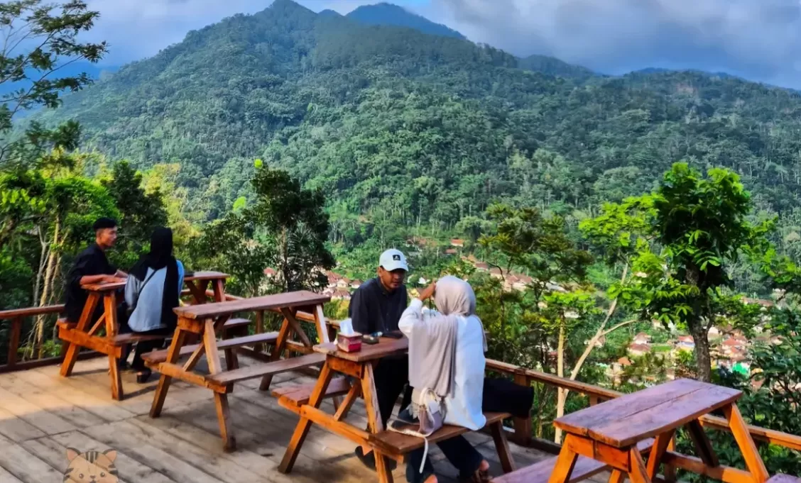 Wisata Bukit Sampalan Asri (puspita)