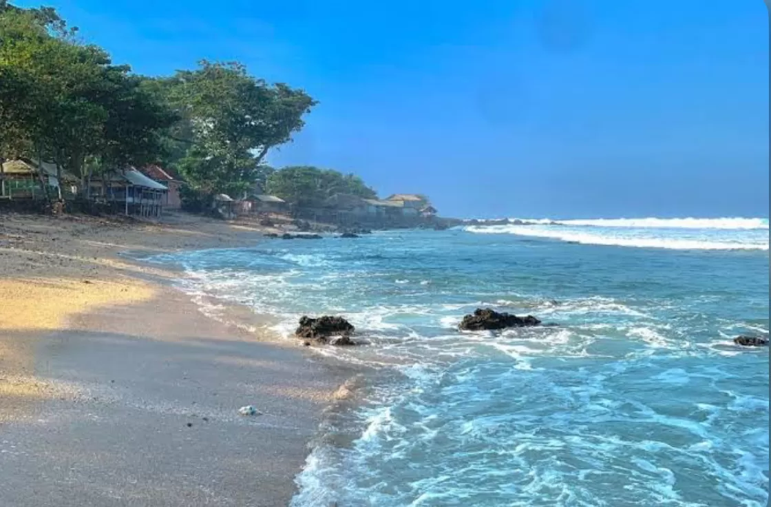 Keindahan Pantai Rancabuaya  (puspita)