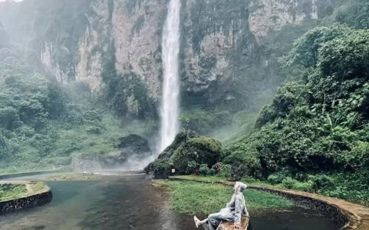 Curug Ngebul  (puspita)