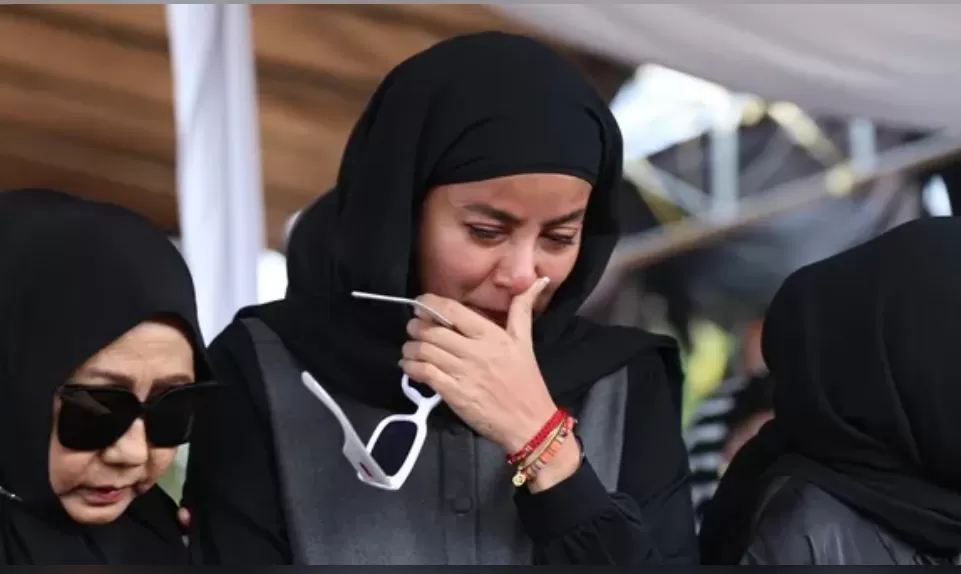 Ibu Olla Ramlan Meninggal Dunia  (puspita)