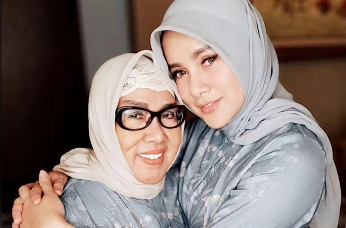 Pesan terakhir Olla Ramlan untuk Ibunda (puspita )