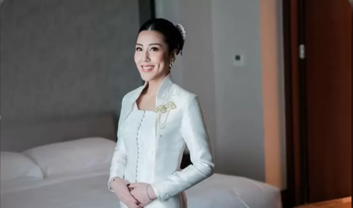 Sosok Cleantha Islan, Tunangan Teuku Rassya (puspita )