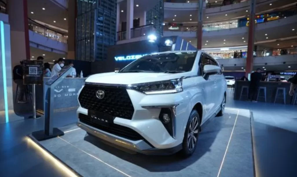 Toyota Veloz Hybrid (puspita)