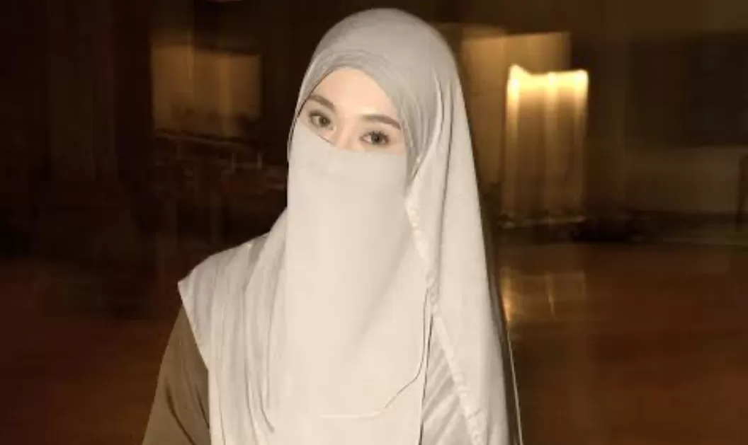 Profil Tinandrose Istri Sah Fiki Naki (puspita )