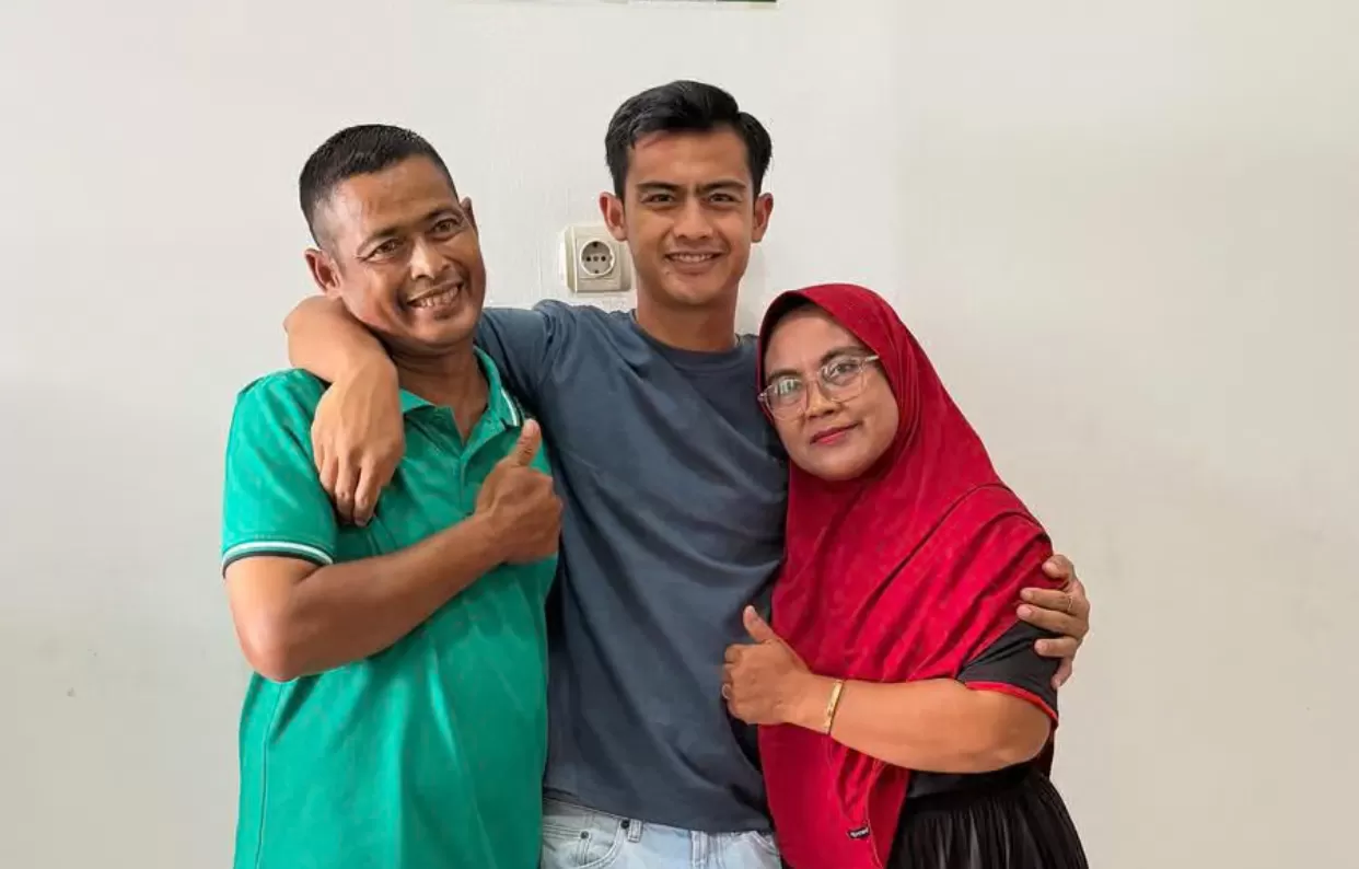 Ayah Pratama Arhan Meninggal  (puspita)