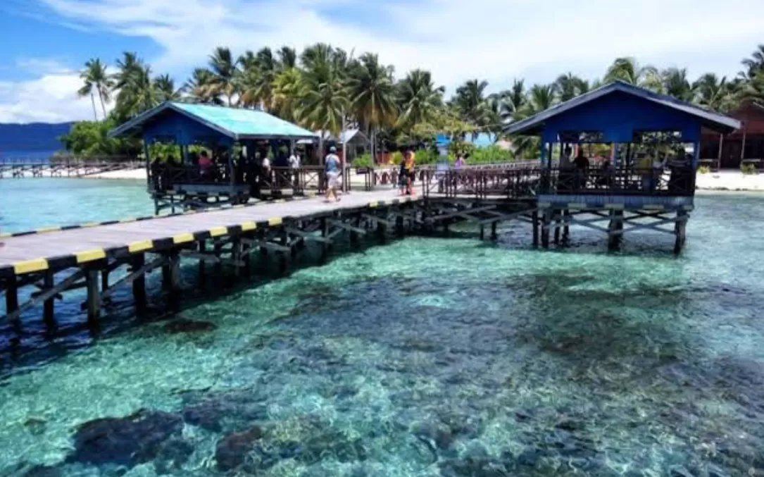 Desa Wisata Arborek (puspita)