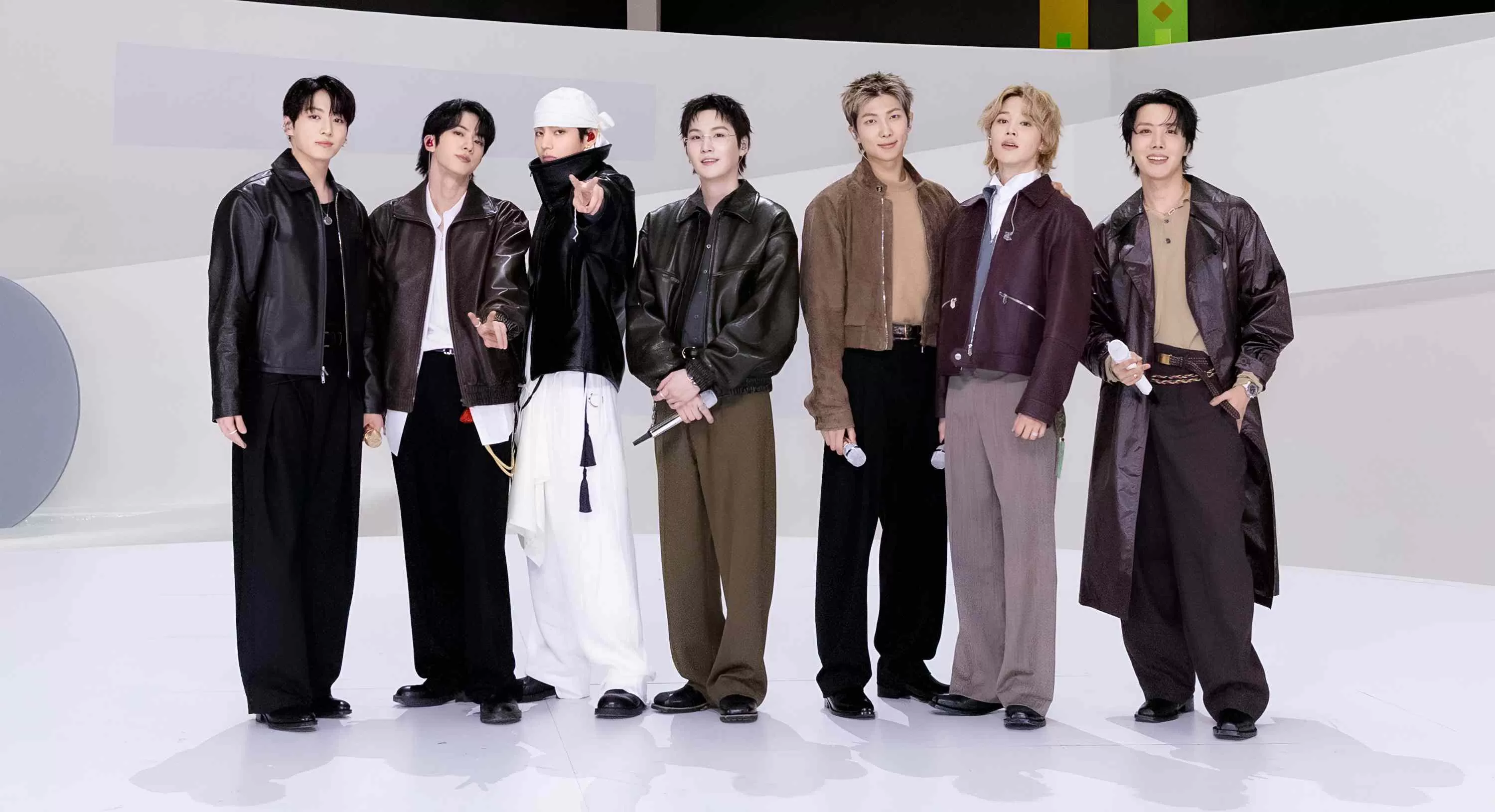 BTS mencetak sejarah di American Music Awards (AMAs) 2026 sebagai artis Asia pertama dengan nominasi berganda Artist of the Year. (X/@bts_bighit)