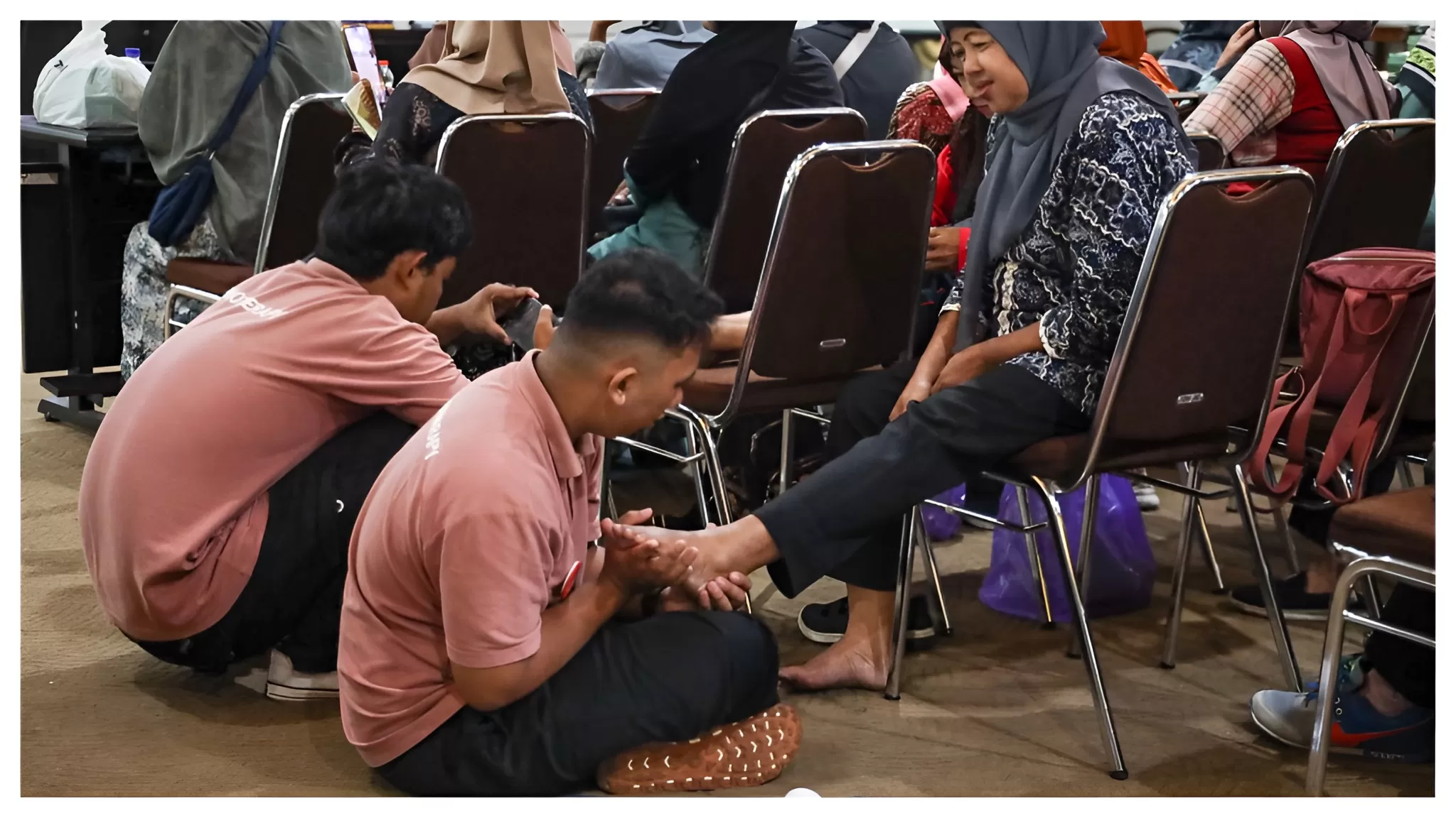 Dinas Kesehatan Kota Kediri menggelar workshop senam kaki bagi penderita diabetes mellitus sebagai upaya pencegahan komplikasi