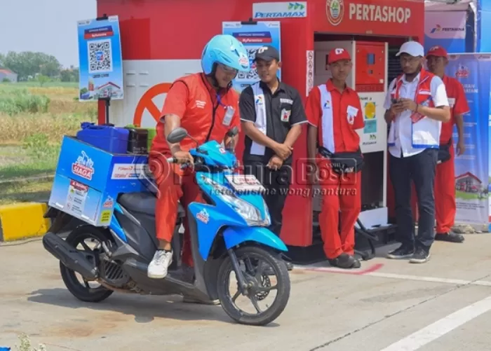 Foto: Tim Satgas Jalur Tol Pertamina Patra Niaga Pastikan Stok BBM Aman ...