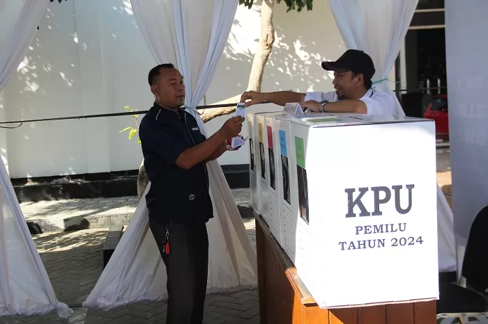 KPU Jombang Simulasikan Proses Pemungutan Dan Penghitungan Suara, Ini ...