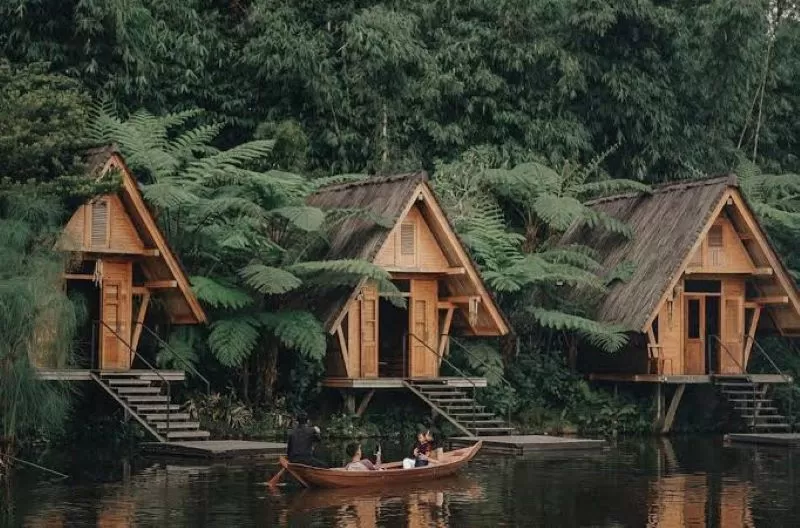 Nikmati Nuansa Tradisional dan Alam di Penginapan Dusun Bambu Lembang  Bandung: Aktivitas Seru untuk Keluarga hingga Kuliner Memikat - Radar  Malioboro