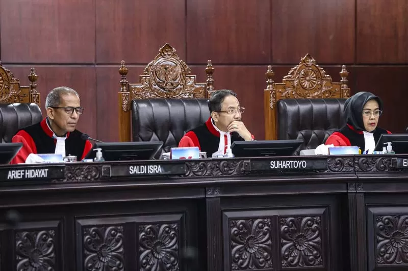 Peta Pilkada Bakal Berubah, MK Ubah Aturan Ambang Batas - Riau Pos -  Halaman 3