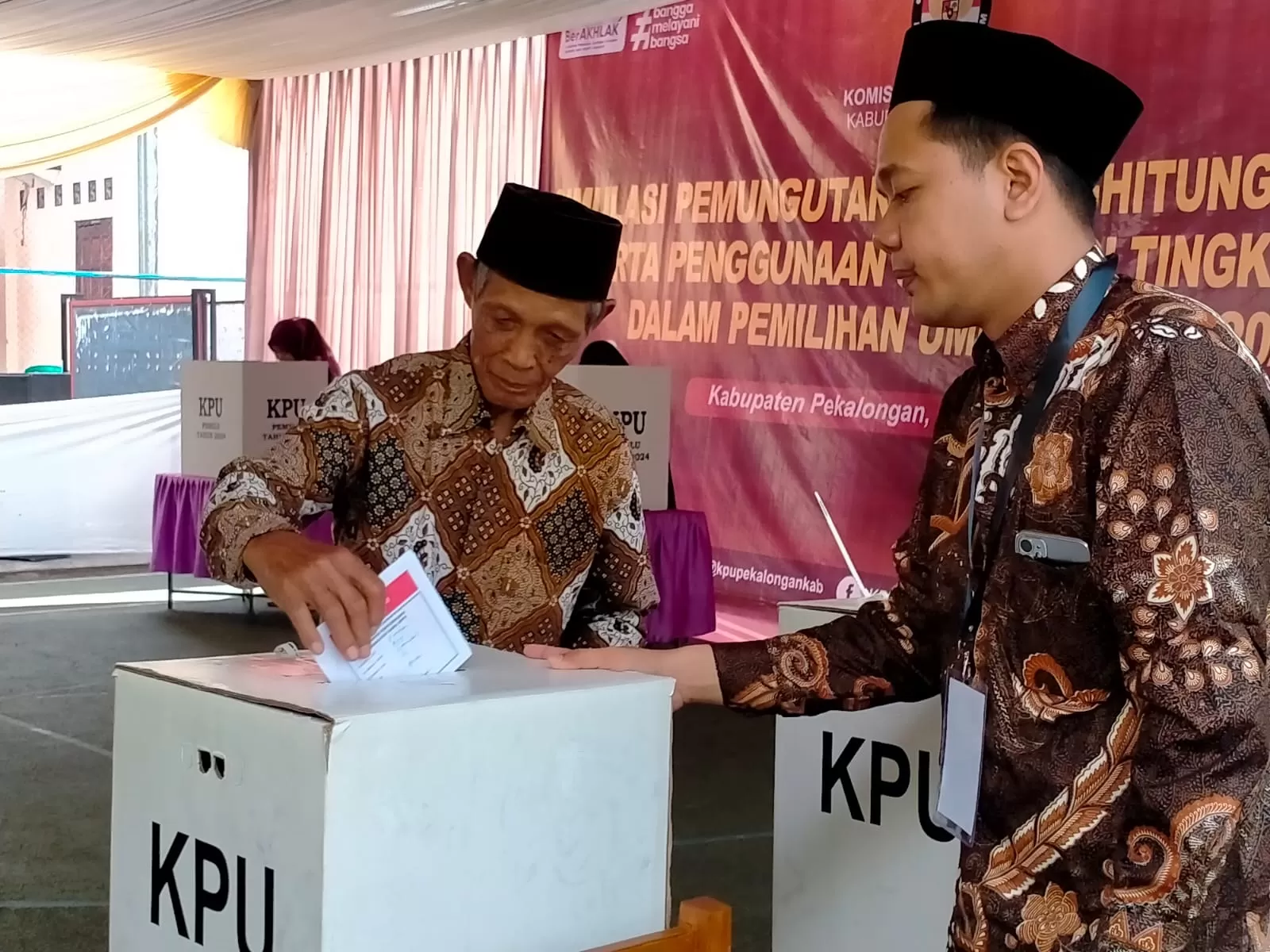 Hasil Pengamatan KPU Kabupaten Pekalongan Dalam Simulasi Pemungutan ...