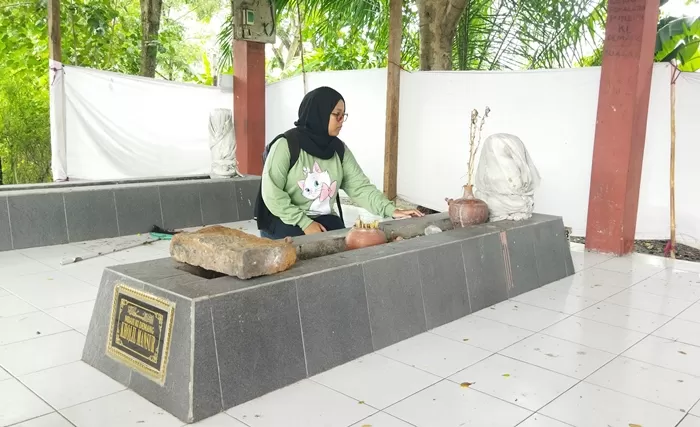 Ki Demang, Petinggi Kerajaan Yang Berjasa Membantu Damarwulan Ketika ...