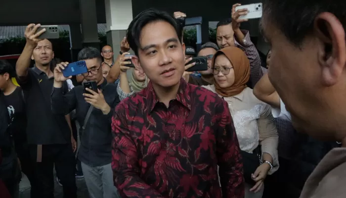 Gibran Rakabuming diduga menjadi pemilik akun kaskus Fufufafa. (M.IHSAN/RADAR SOLO)