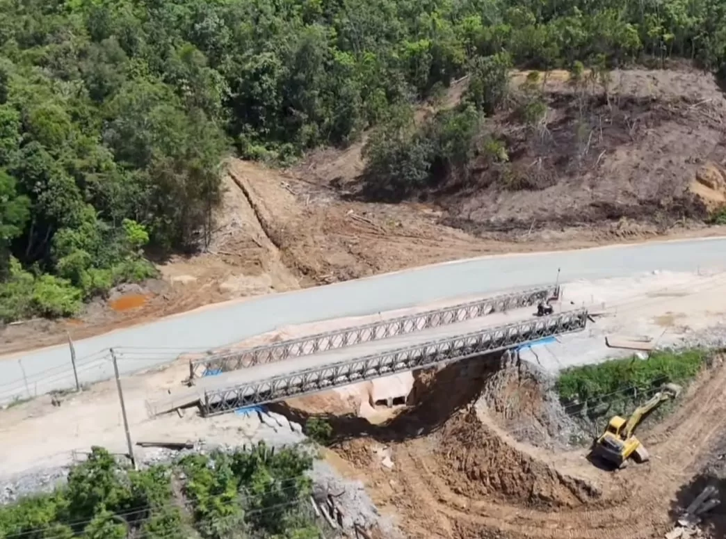 Jalan lintas Riau-Sumatera Barat (Sumbar) di KM 106-107, XIII Koto Kampar, Riau kembali dapat dilintasi mulai besok, Senin (9/12/2024).(Foto: Info Kampar Update)