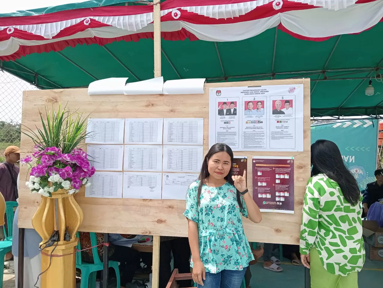 Rata-rata pemilih di Kota Balikpapan dalam pemilihan umum (Pemilu) serentak tahun 2024 ini menghabiskan waktu berkisar tiga hingga empat menit di bilik suara. 