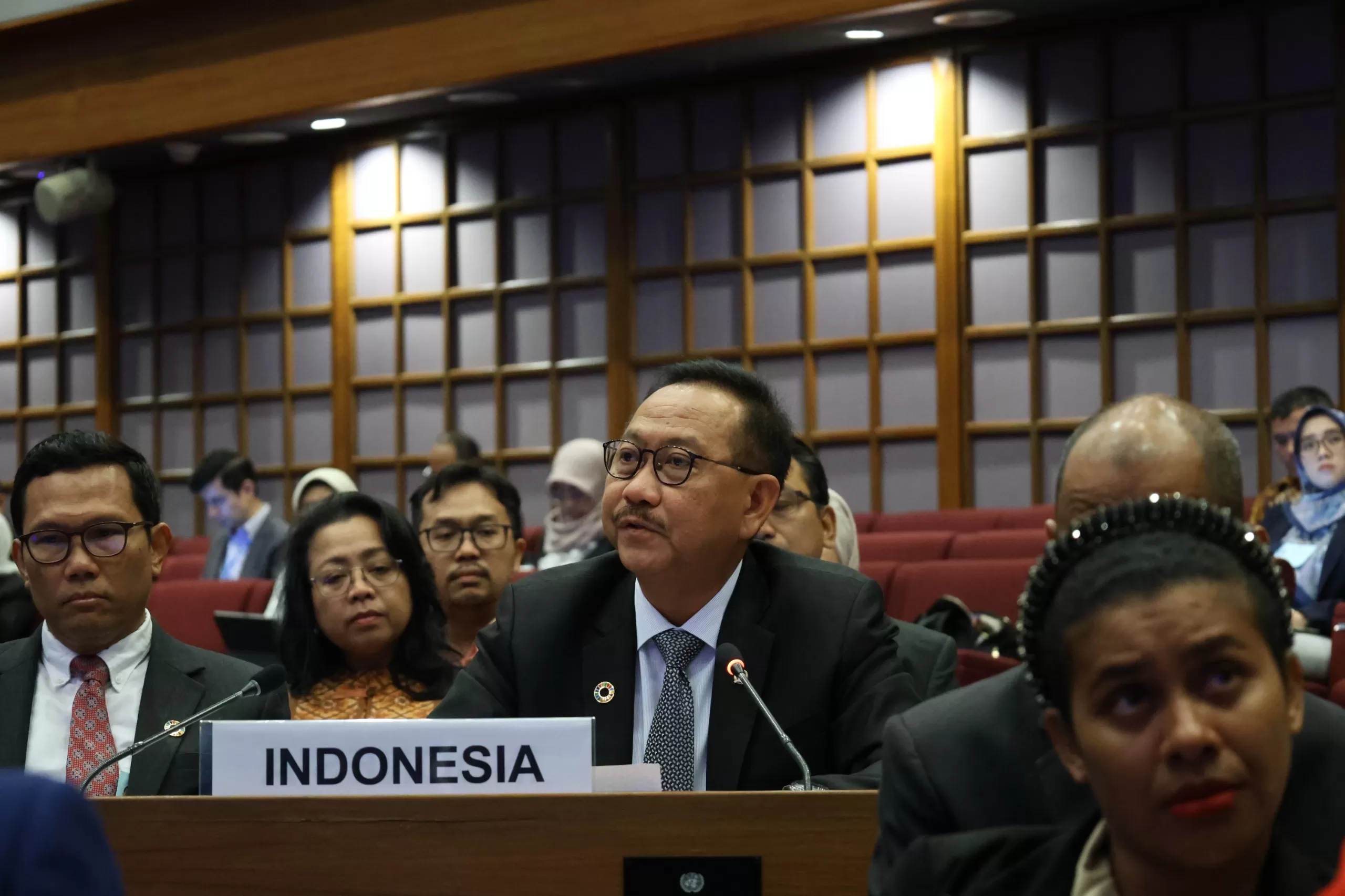 Kepala Otorita Ibu Kota Nusantara (IKN) Bambang Susantono melakukan soft launching Evaluasi Sukarela Sustainable Development Goals (SDGs) di tingkat lokal atau Voluntary Local Review (VLR) Nusantara