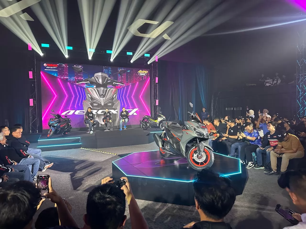 Generasi ketiga AEROX diyakini tidak hanya memberikan pengalaman berkendara yang lebih menyenangkan bagi para penggunanya, 