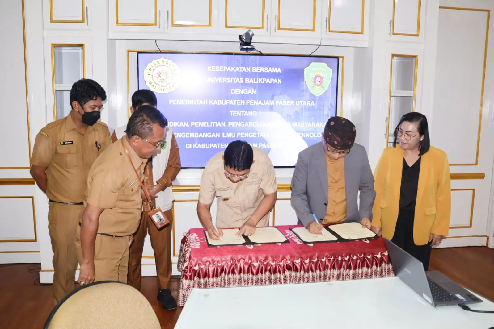 Pemkab PPU dan Uniba komitmen peningkatan kerja sama pada sektor pendidikan. 