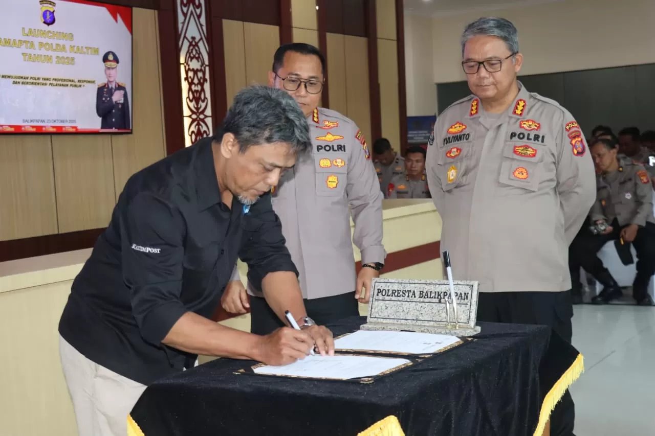 MoU antara Polresta Balikpapan dan pimpinan Radio-Radio termasuk KPFM Balikpapan, Kamis (23/10/2025).