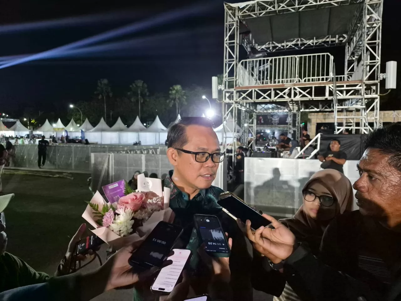 Wahyullah Bandung hadiri opening Balikpapan Fest 2025, Kamis malam, 6 November 2025