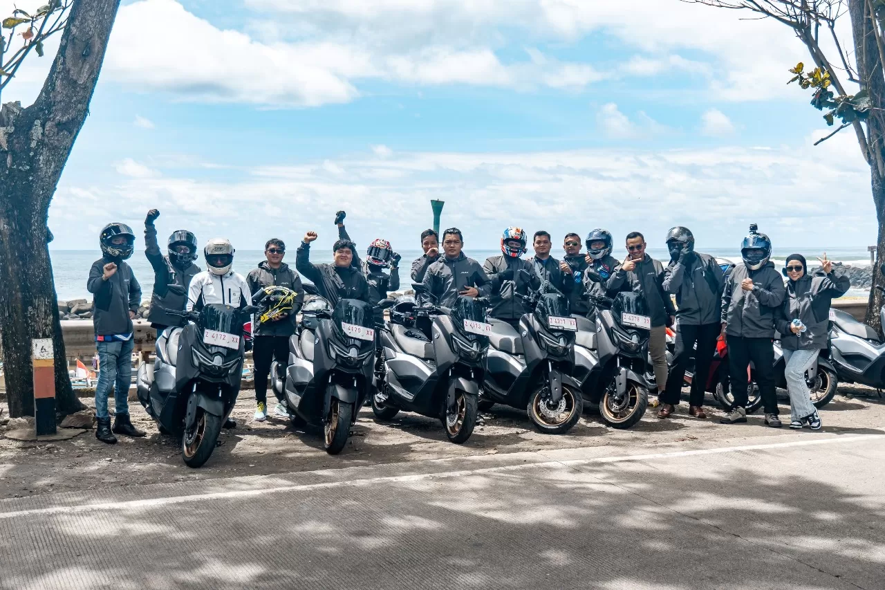 Perjalanan dimulai dari dealer Yamaha Fortuna kota Tasikmalaya menuju destinasi pantai Pamayangsari yang ada di wilayah selatan Kabupaten Tasikmalaya.