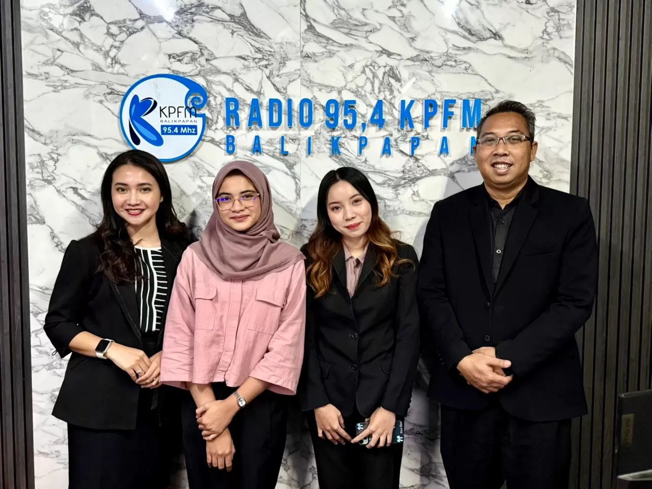 Novotel Balikpapan kembali menghadirkan berbagai rangkaian perayaan seru bertajuk &ldquo;Festive Season at Novotel Balikpapan: Joyful Christmas & New Year Eve Glamour Night Celebration 2026"