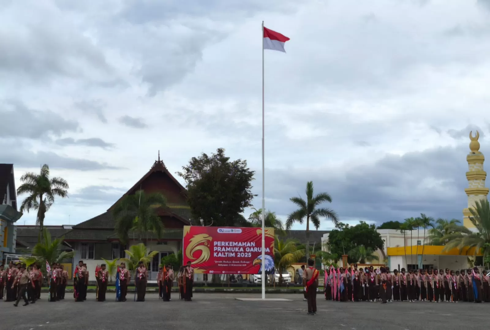 Ratusan Pramuka Garuda mengikuti rangkaian kegiatan pembinaan karakter, kepemimpinan, serta pengembangan kreativitas sebagai calon pemimpin muda Benua Etam