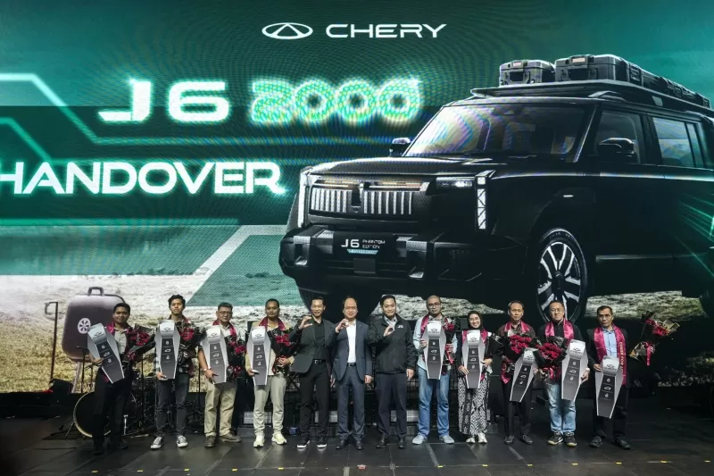 Handover Ceremony 2.000 EV Chery J6
