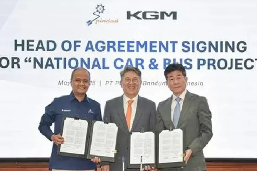 Perusahaan otomotif asal Korea Selatan, KG Mobility, resmi menjalin kemitraan strategis dengan PT Pindad.