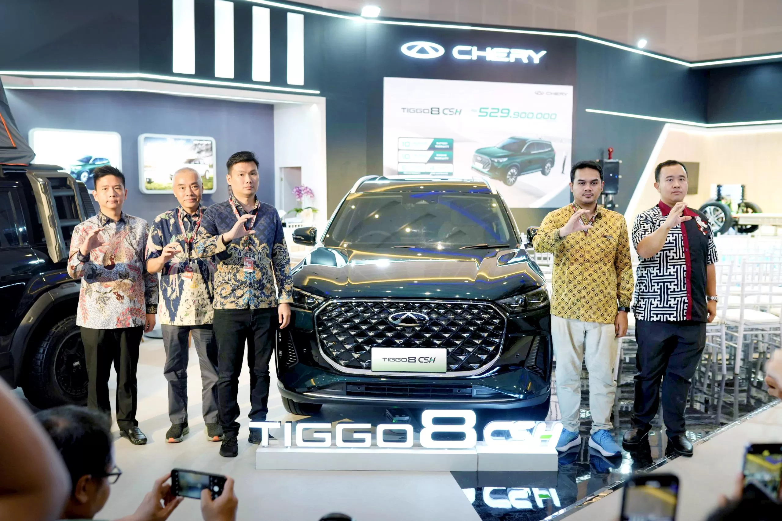 Chery luncurkan TIGGO 8 CSH di IIMS Surabaya 2025