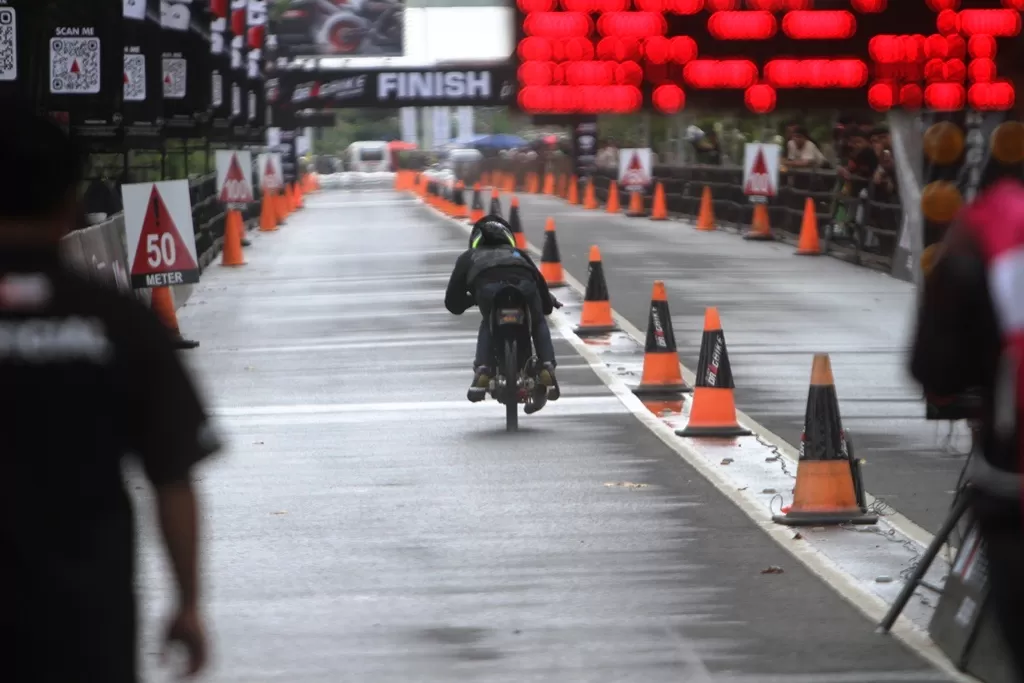 Black Dragbike 2025 Series putaran penutup yang dilaksanakan di Sirkuit Menara Pandang Purwokerto