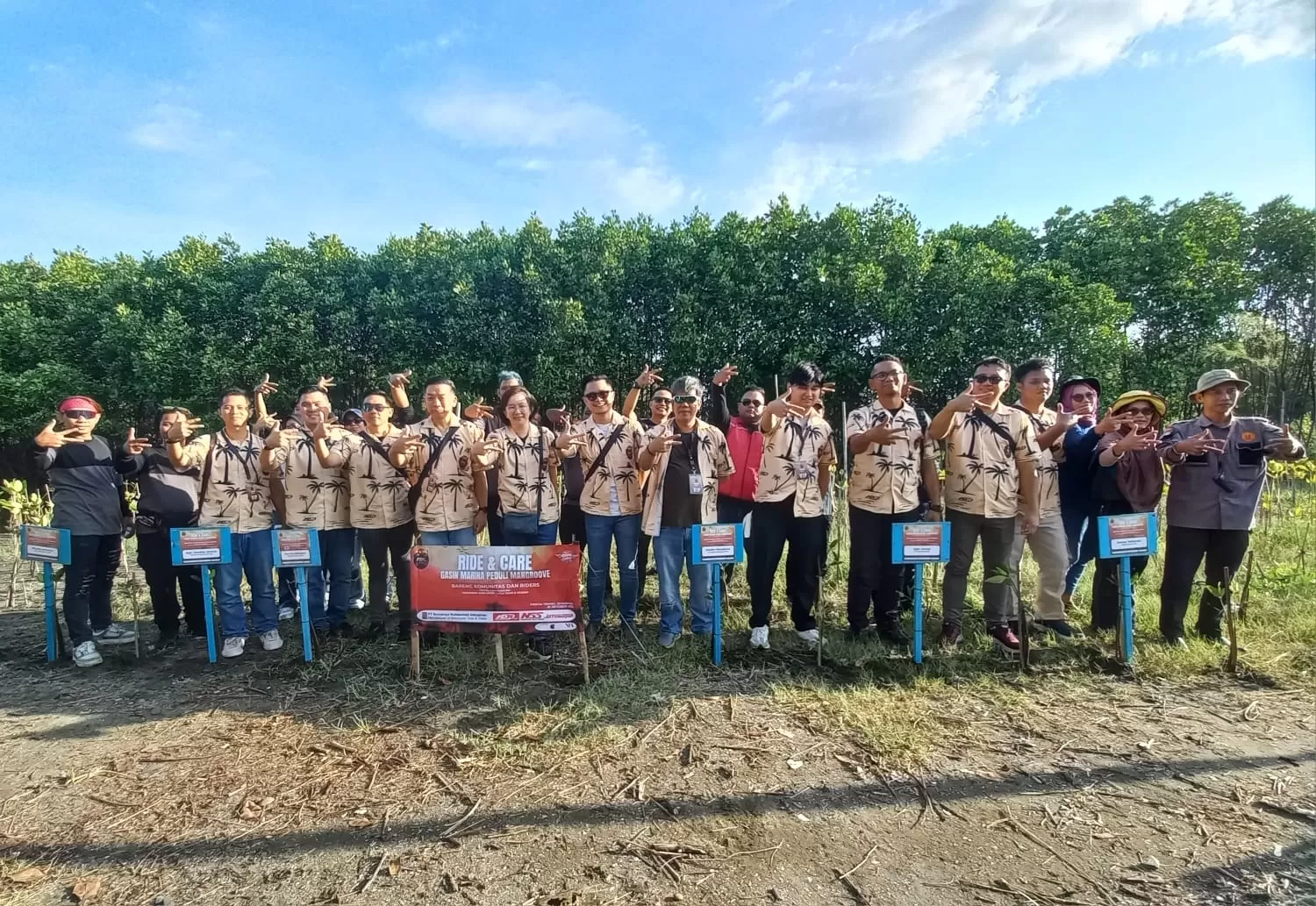 FDR tanam pohon mangrove